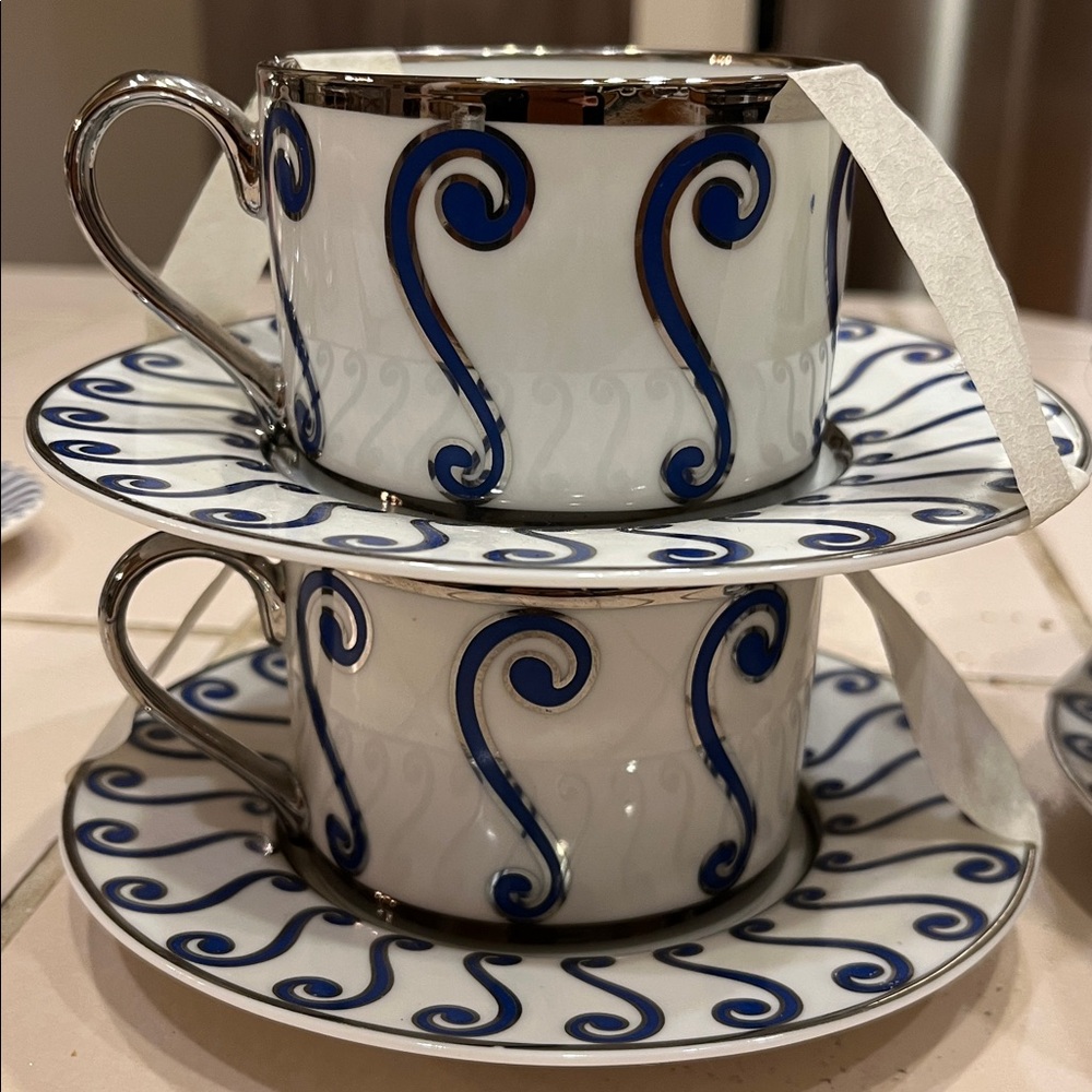 Elegant Blue White& silver Swirl Teacup& Saucer Set of 4/ Italian design NWOT